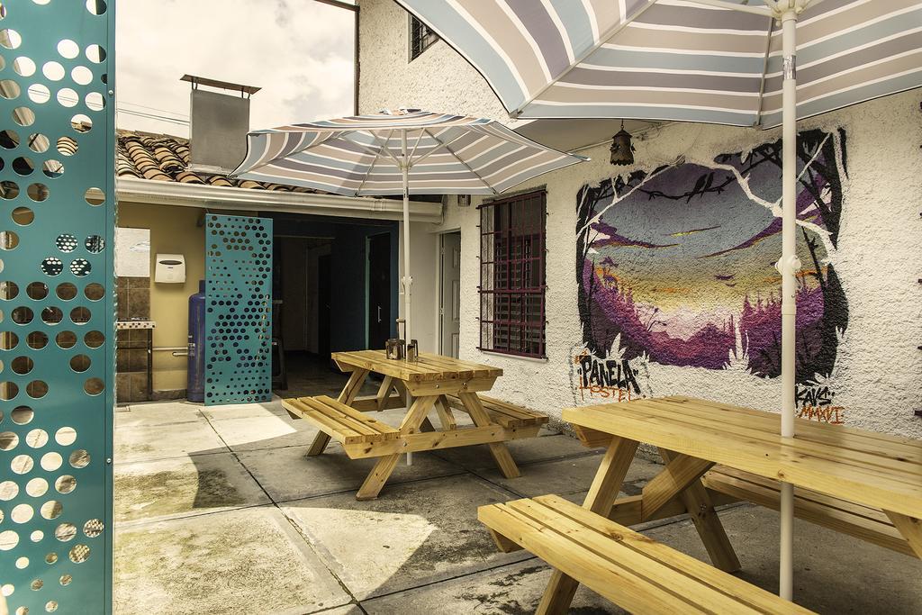 Panela Medellin Hostel ภายนอก รูปภาพ