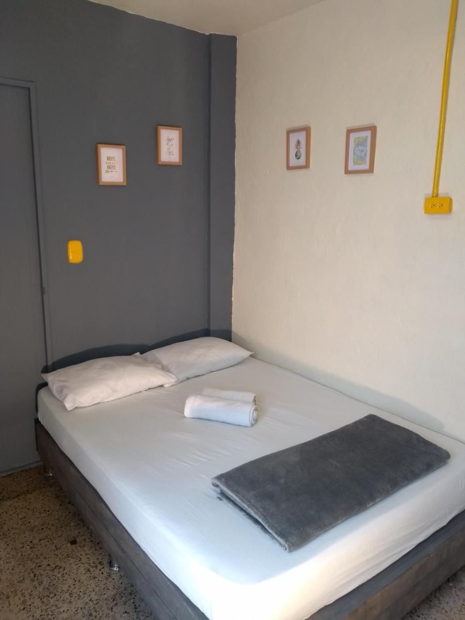 Panela Medellin Hostel ภายนอก รูปภาพ